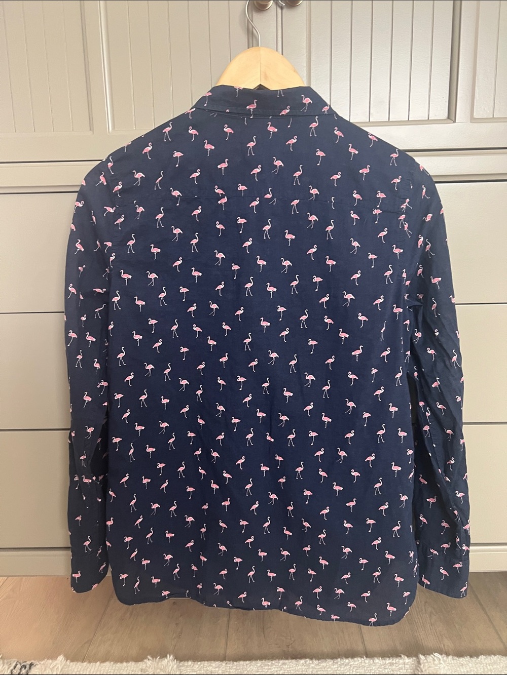 🦩🦩Women’s small Navy Button-Down Shirt with Pink Flamingo Print 🦩🦩🦩🦩